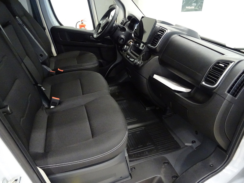 Toyota Proace MAX vaihtoauto