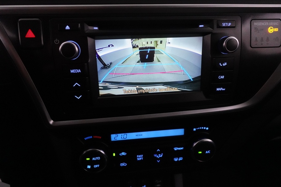 Toyota Auris vaihtoauto