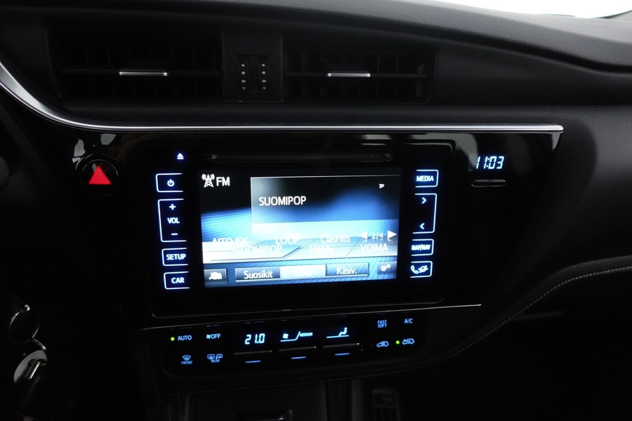 Toyota Auris vaihtoauto