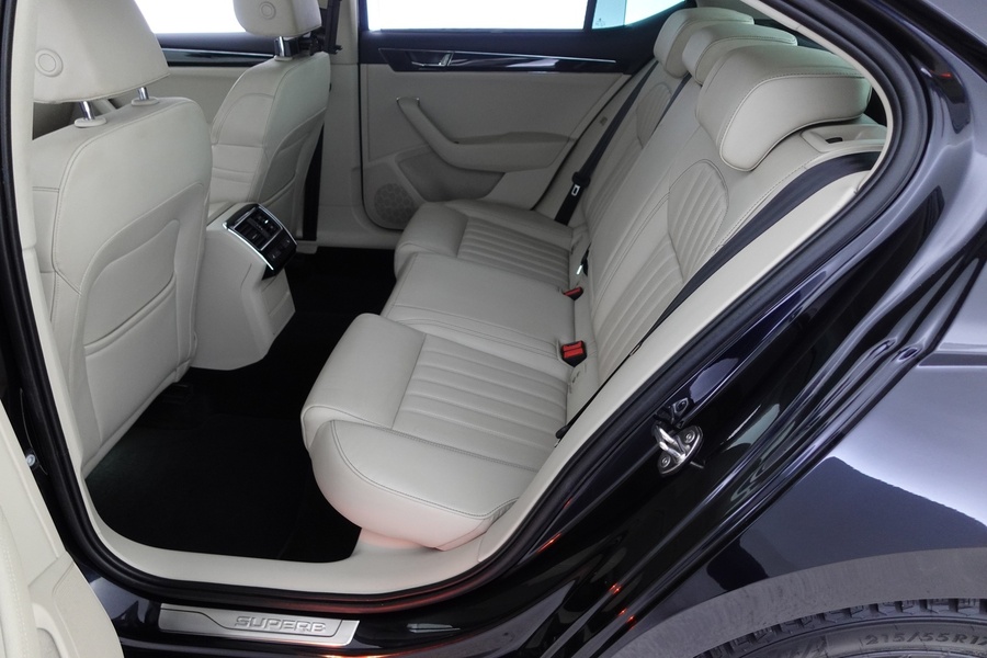 Skoda Superb vaihtoauto