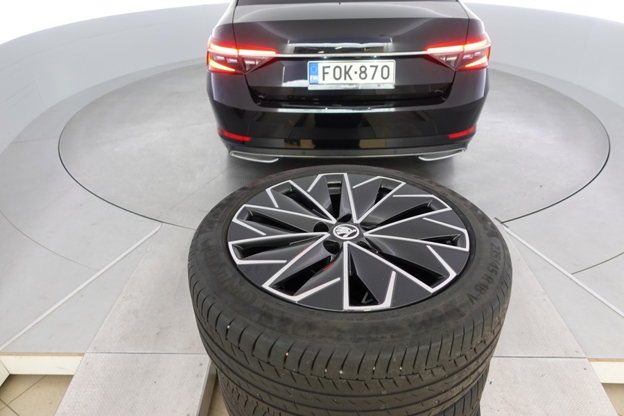 Skoda Superb vaihtoauto