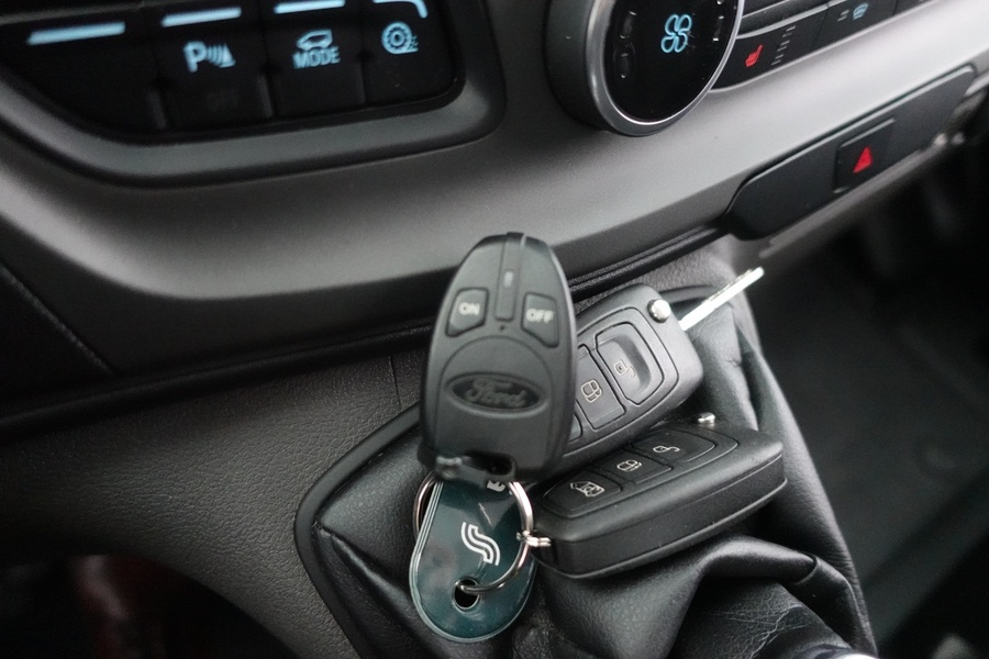 Ford Transit Custom vaihtoauto