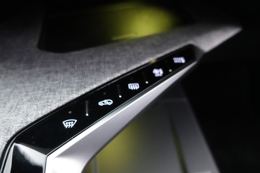 Peugeot E-3008 vaihtoauto