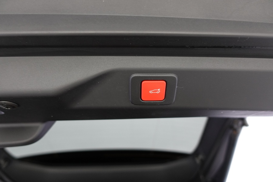 Peugeot E-3008 vaihtoauto