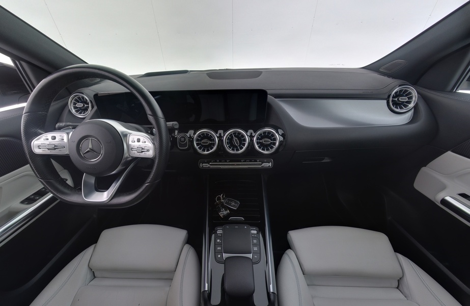 Mercedes-Benz EQA vaihtoauto