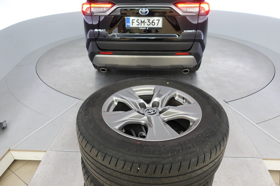 Toyota RAV4 vaihtoauto