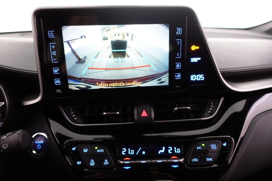 Toyota C-HR vaihtoauto