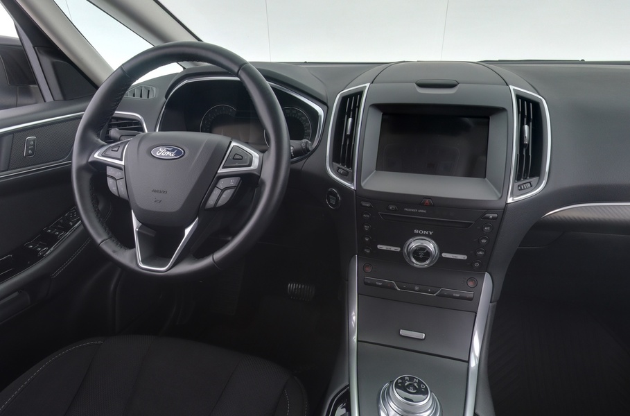 Ford S-MAX vaihtoauto