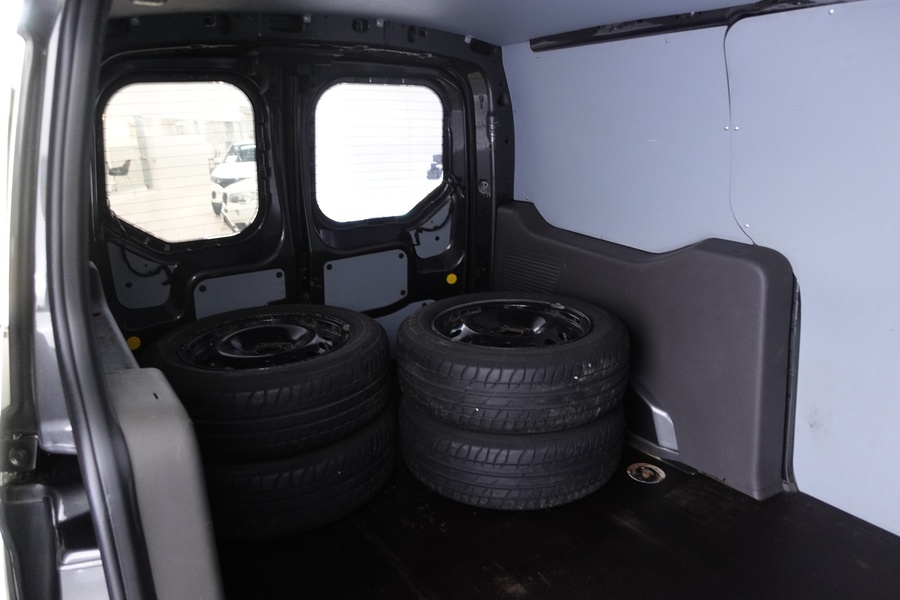 Ford Transit Connect vaihtoauto