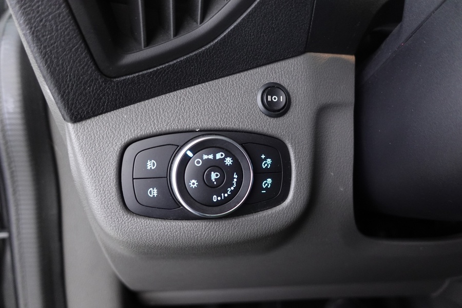 Ford Transit Connect vaihtoauto