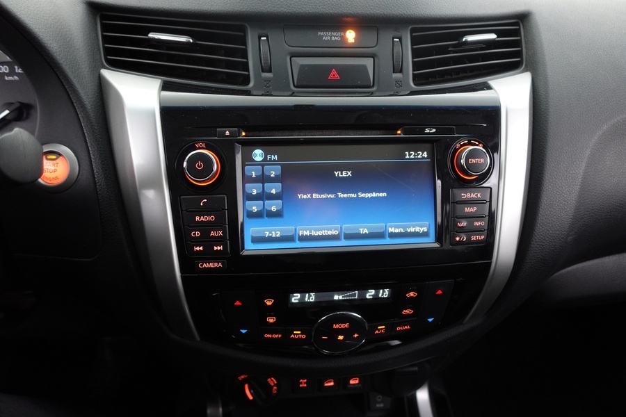 Nissan Navara vaihtoauto