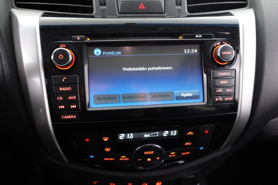 Nissan Navara vaihtoauto