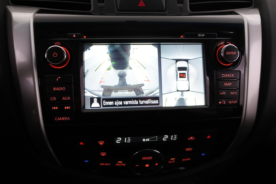 Nissan Navara vaihtoauto