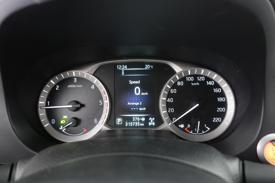 Nissan Navara vaihtoauto