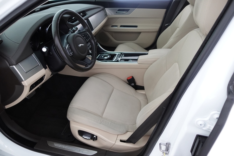 Jaguar XF vaihtoauto