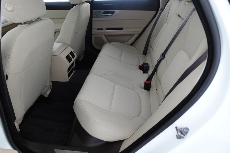 Jaguar XF vaihtoauto