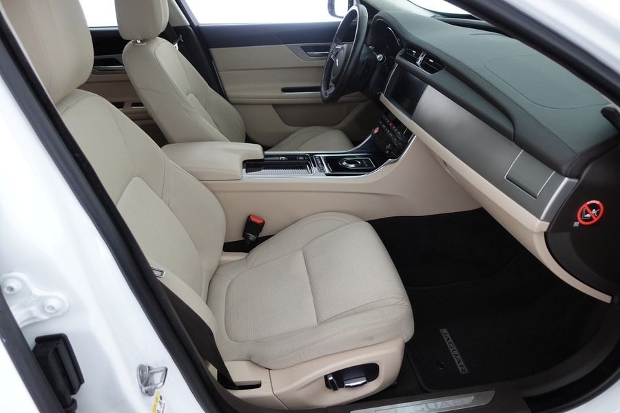 Jaguar XF vaihtoauto