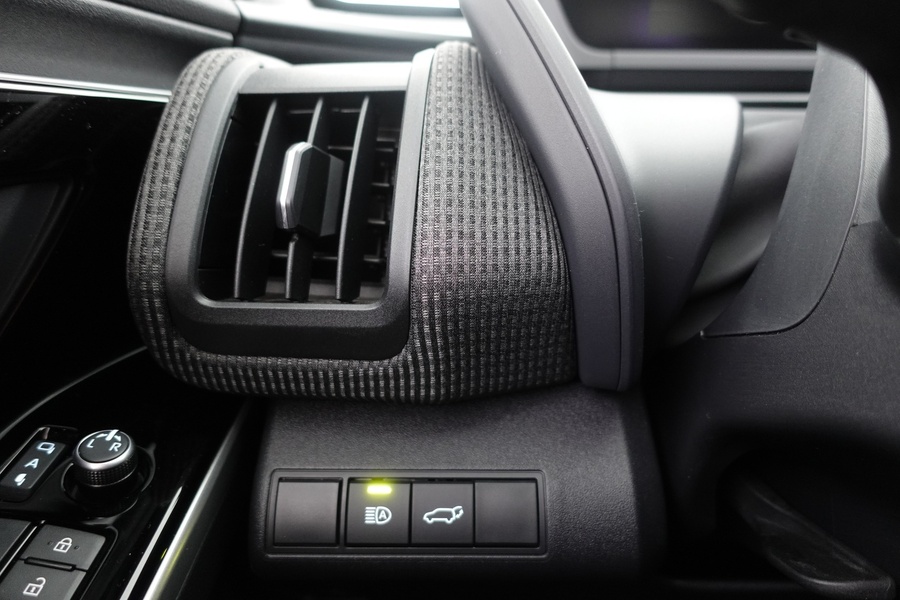 Toyota bZ4X vaihtoauto