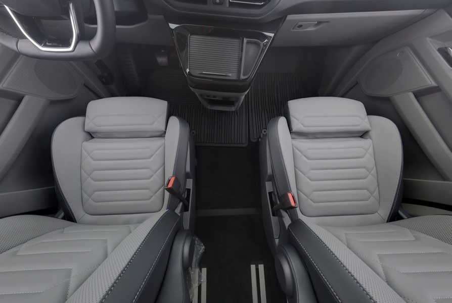 Ford Tourneo Custom vaihtoauto