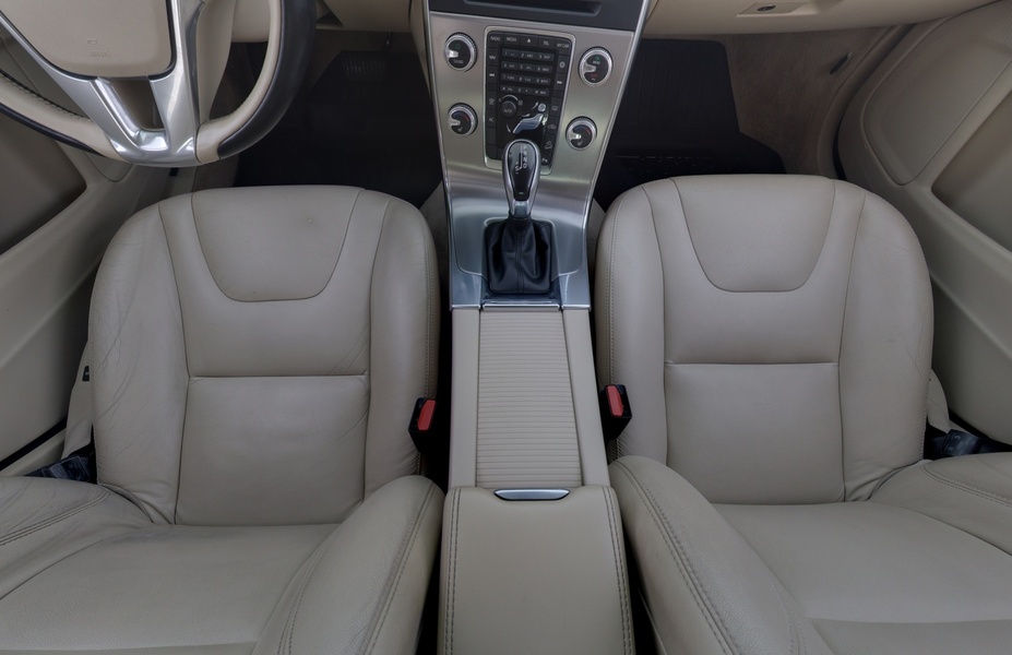 Volvo V60 Cross Country vaihtoauto