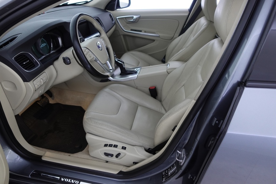 Volvo V60 Cross Country vaihtoauto