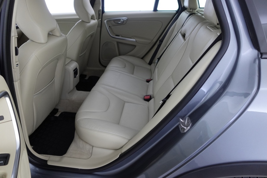 Volvo V60 Cross Country vaihtoauto