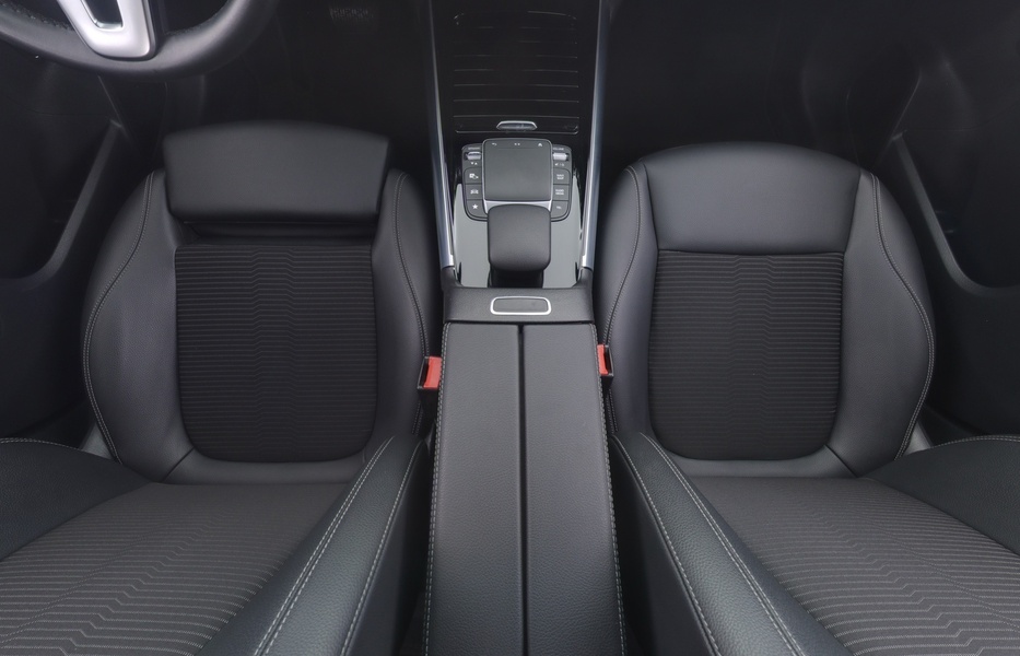 Mercedes-Benz EQA vaihtoauto