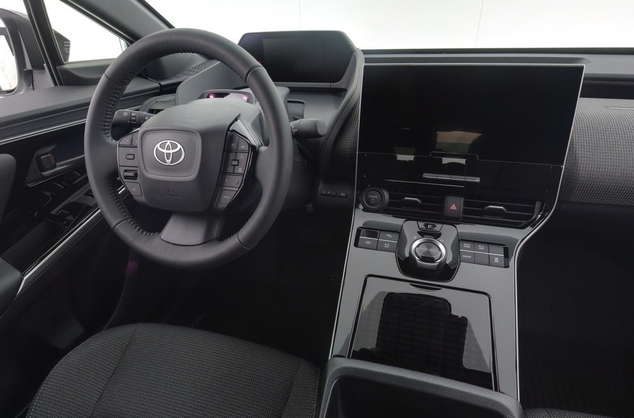 Toyota bZ4X vaihtoauto