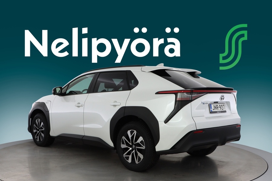 Toyota bZ4X vaihtoauto