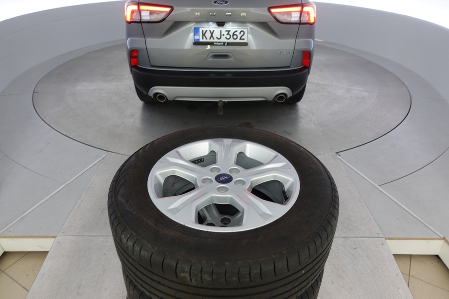 Ford Kuga vaihtoauto