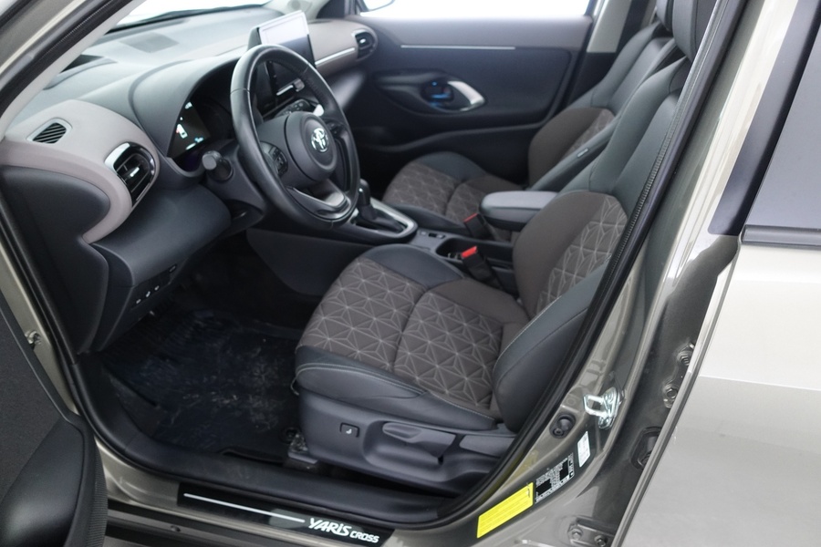 Toyota Yaris Cross vaihtoauto