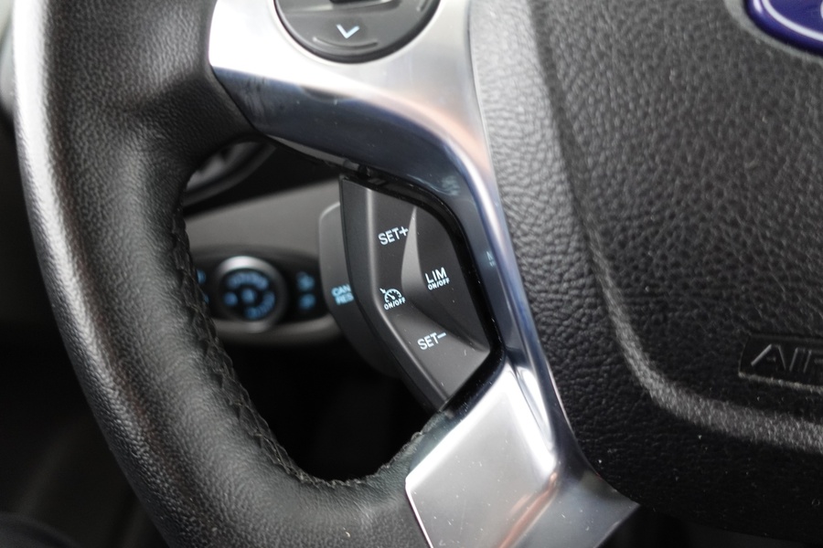 Ford Transit Connect vaihtoauto