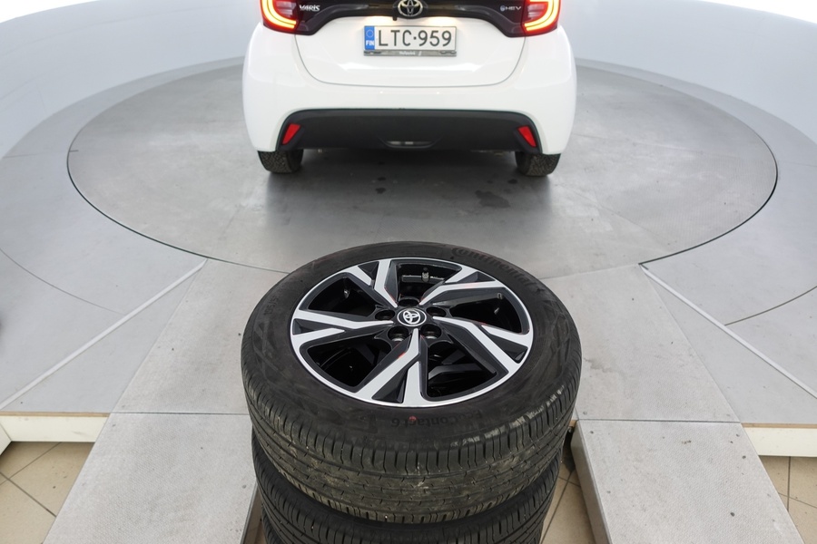 Toyota Yaris vaihtoauto