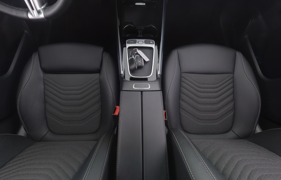 Mercedes-Benz EQA vaihtoauto