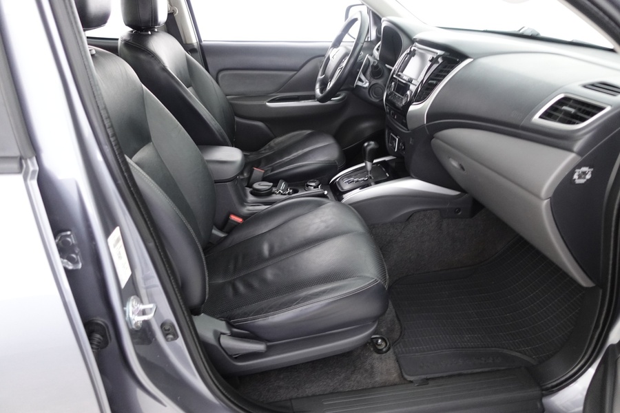 Mitsubishi L200 vaihtoauto