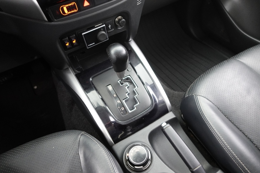 Mitsubishi L200 vaihtoauto