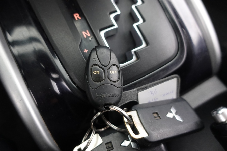 Mitsubishi L200 vaihtoauto