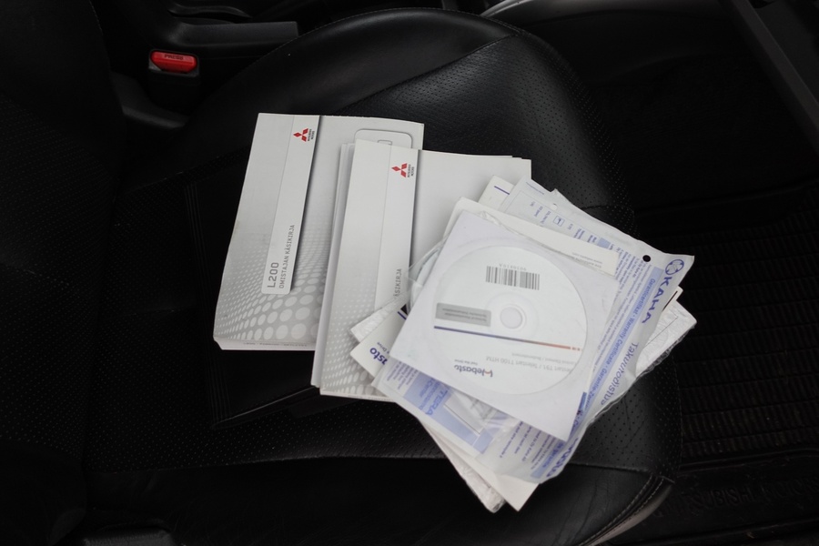 Mitsubishi L200 vaihtoauto