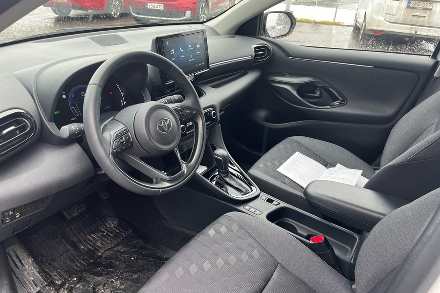 Toyota Yaris vaihtoauto