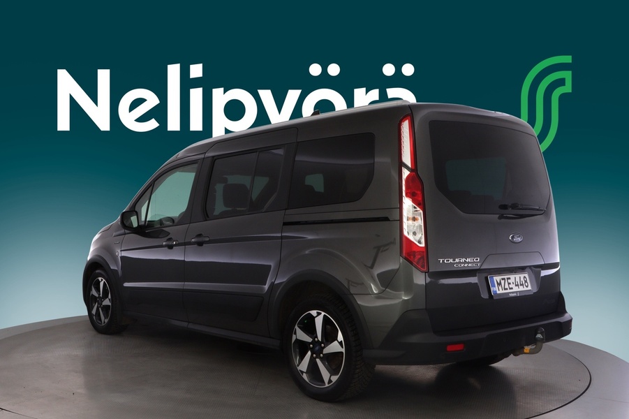 Ford Grand Tourneo Connect vaihtoauto