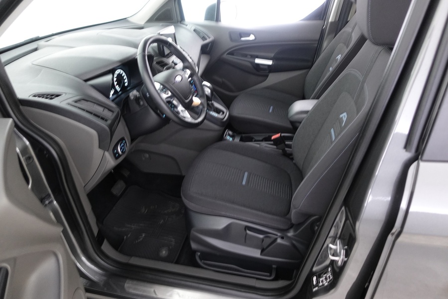 Ford Grand Tourneo Connect vaihtoauto