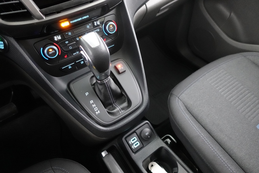 Ford Grand Tourneo Connect vaihtoauto