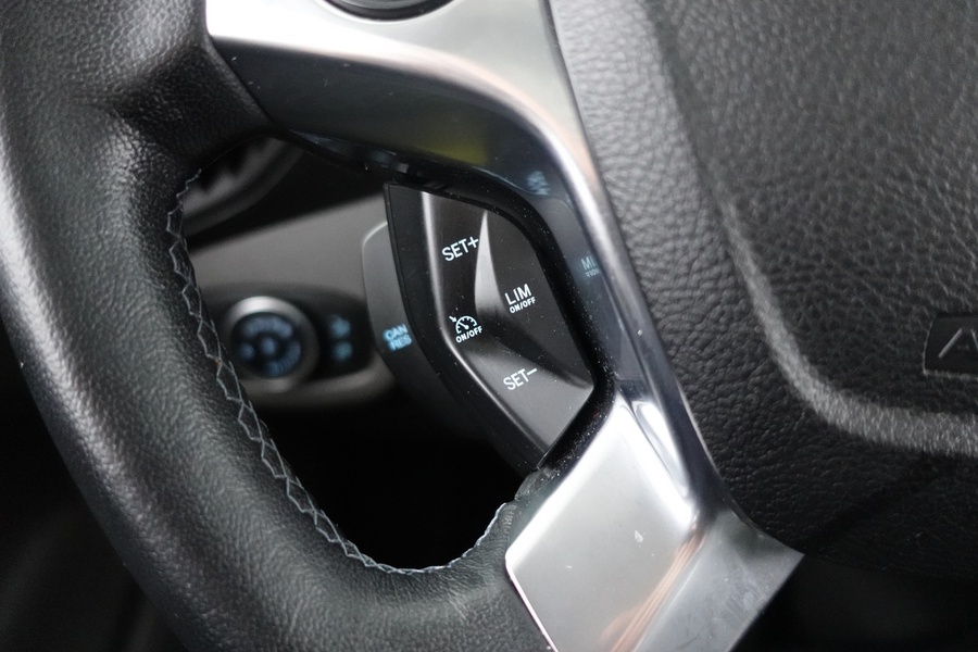 Ford Grand Tourneo Connect vaihtoauto