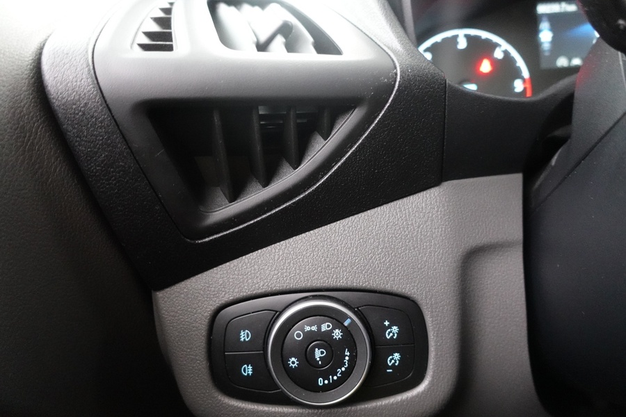 Ford Grand Tourneo Connect vaihtoauto