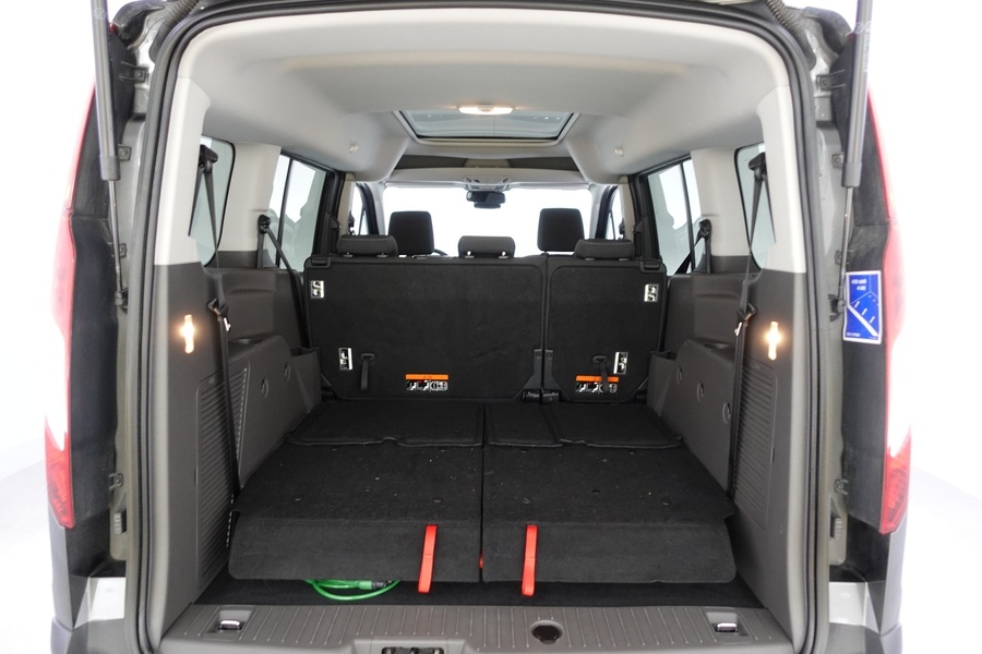 Ford Grand Tourneo Connect vaihtoauto