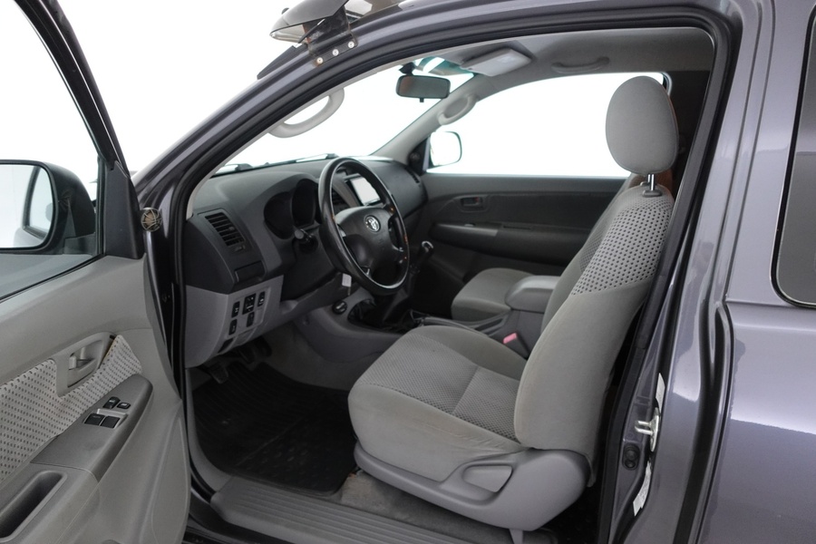 Toyota Hilux vaihtoauto