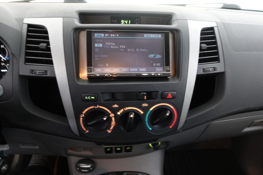 Toyota Hilux vaihtoauto