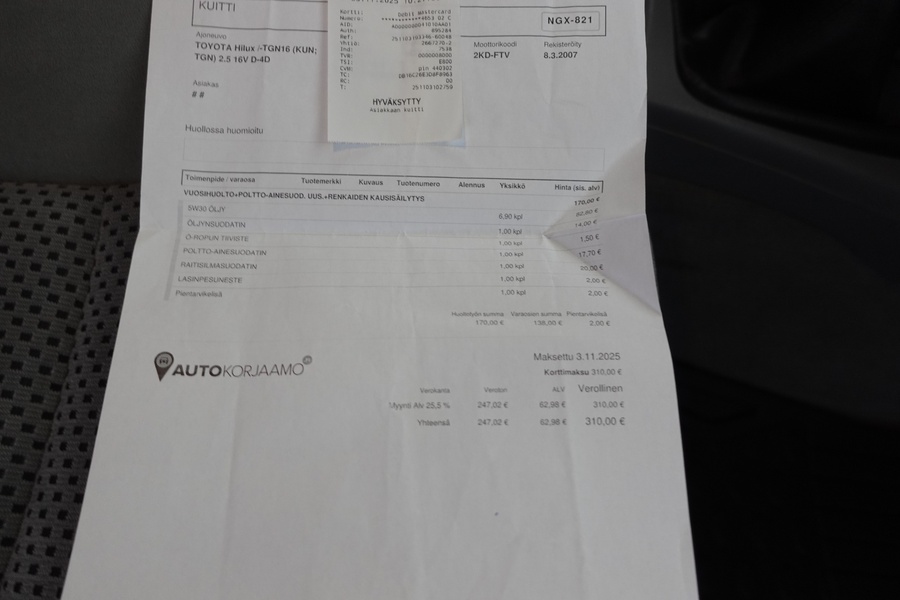 Toyota Hilux vaihtoauto