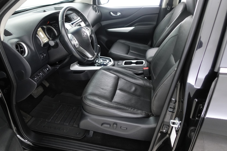 Nissan Navara vaihtoauto