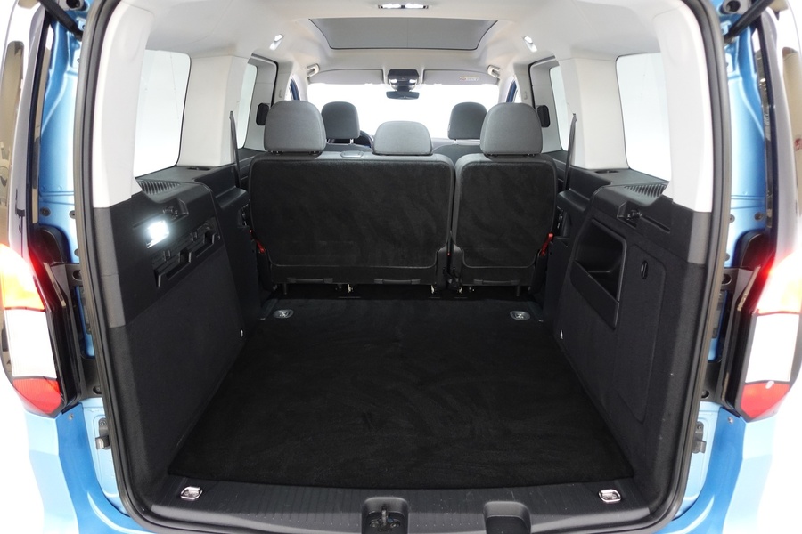 Ford Grand Tourneo Connect vaihtoauto